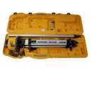 Horizontallaser Spectra LL300S im großen Koffer mit Latte und Stativ Empfänger HL760
